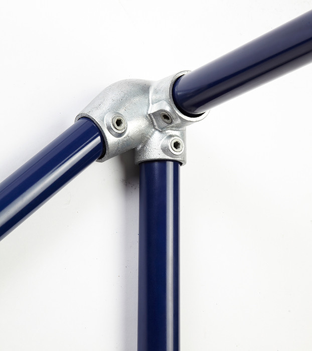 320LH-8 - Left hand level to Sloping Down Side Outlet Elbow (30° to 45°)