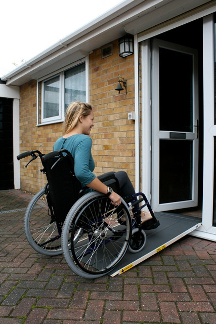 TRI - Trio Foldable Wheelchair Ramp