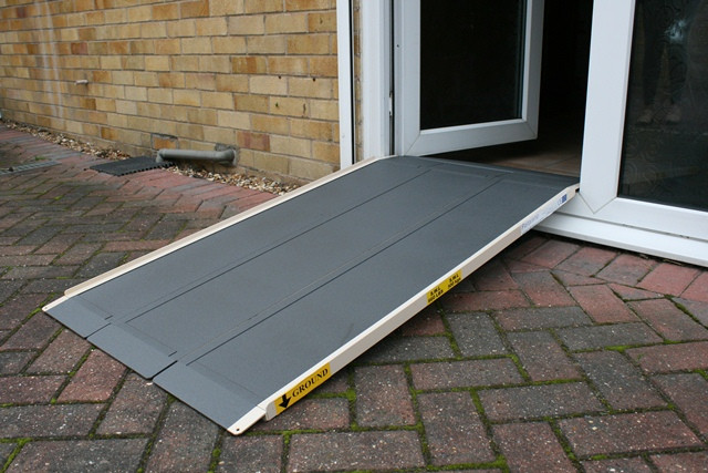 TRI - Trio Foldable Wheelchair Ramp