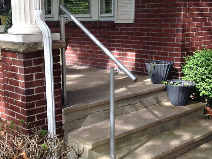 aluminium handrail for use on stairs, slopes or flat floors