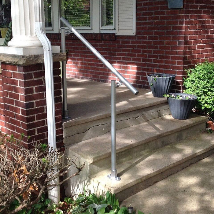 aluminium handrail for use on stairs, slopes or flat floors
