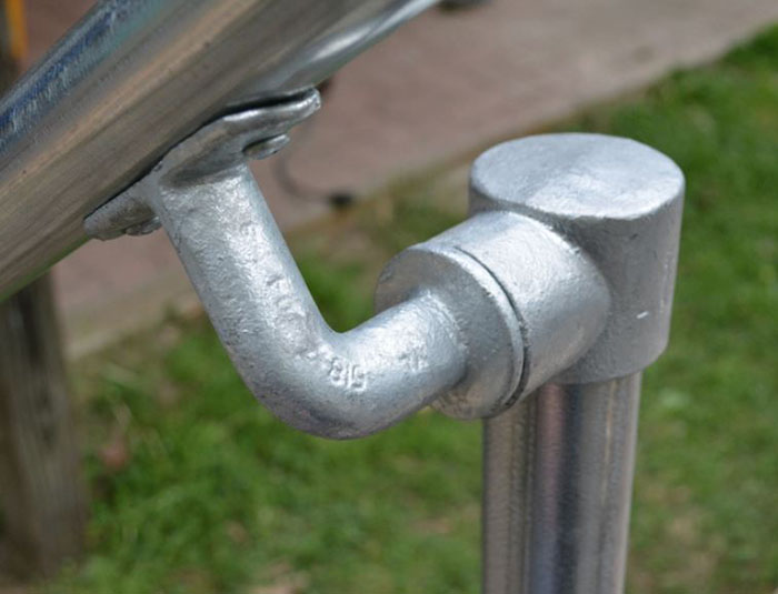 sturdy fittings and tube for handrails