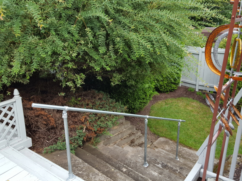 outdoor handrail for elderly